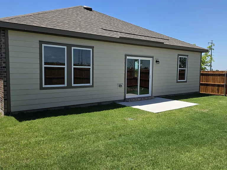 12752 Haymarket Rd — Photo 16