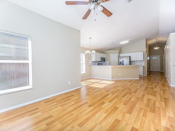 4th image of 7610 Clovelly Park Pl