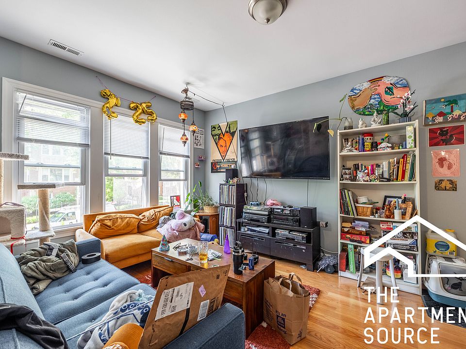 1st image of 1640 W Pratt Blvd #1B