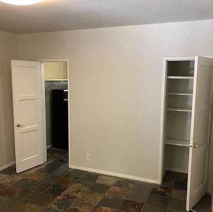 5th image of 2448 N Beachwood Dr APT 2