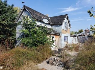 7 2nd Ave, Elberon, IA 52225