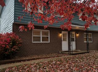 803 1/2 Hollycrest Dr, Champaign, IL