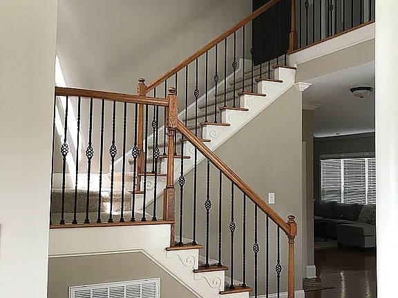 4th image of 105 Rolling Pines Dr