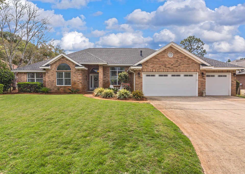 1st image of 4396 Windrush Dr