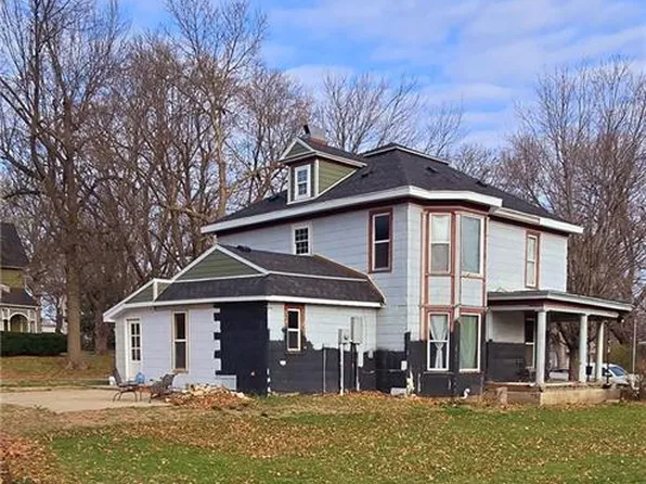 611 College St, Tarkio, MO 64491