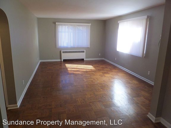 3rd image of 2217-2229 Victory Pkwy #B1