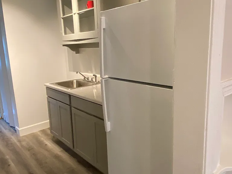 New stove will go to the left of the sink.