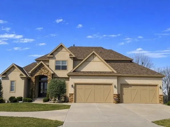 16258 Canterbury Rd, Overland Park, KS 66085