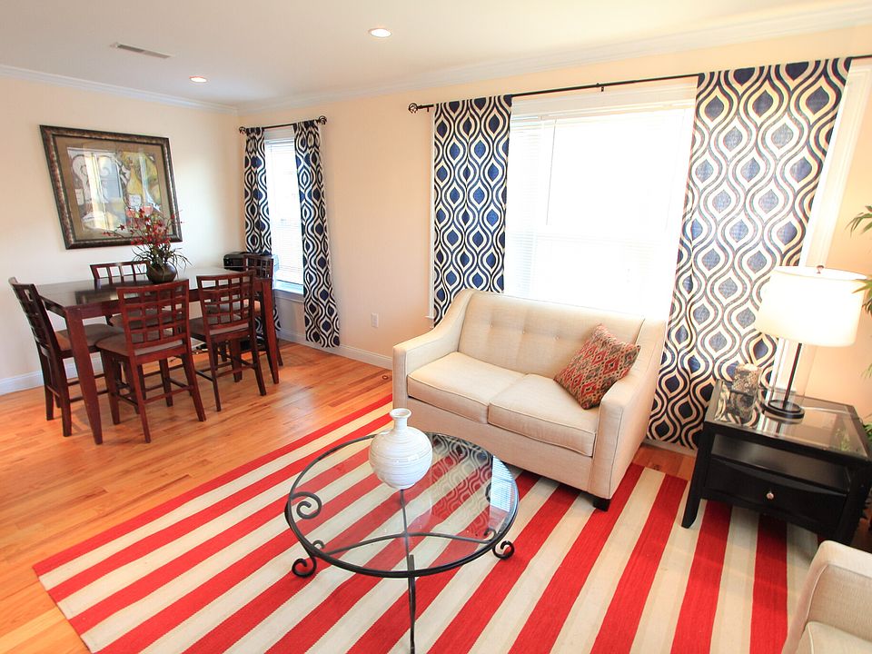 2nd image of 64-66 Litchfield St #2