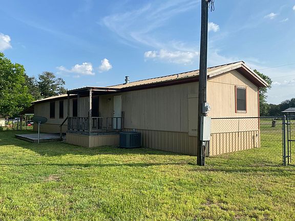 2nd image of 1228 County Road 475