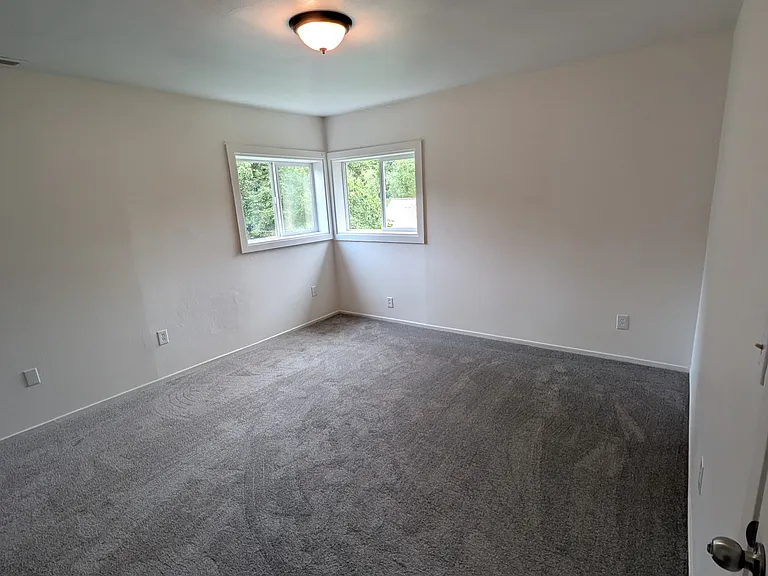 14301 Mill Ct #3 — Photo 5