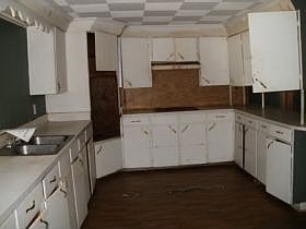 4th image of 134 Berdine St