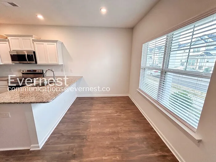 232 Ansley Way — Photo 8