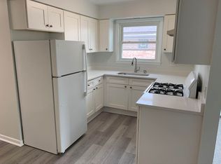 8130 W 84th St #3E, Justice, IL 60458