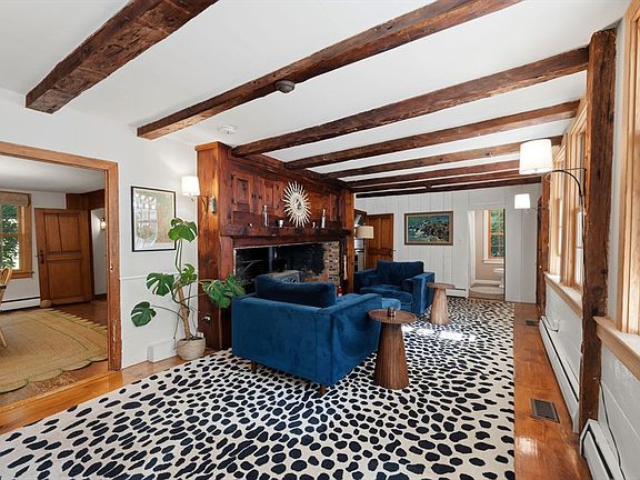 3rd image of 161 Water St