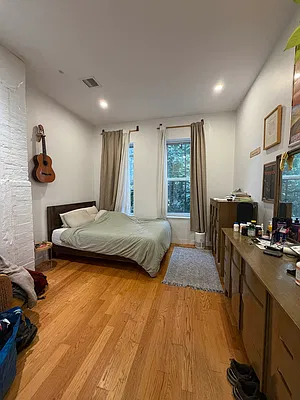 Bedroom, photo 1
