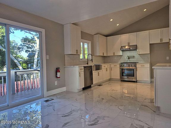 2nd image of 436 Leanora Street