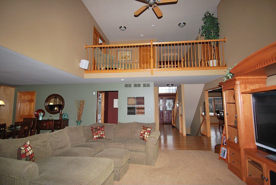2nd image of 8130 Nielsen Dr