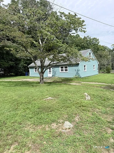 2 bed, 1.0 bath, 1092 sqft, $2,100 — Photo 2