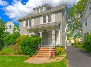 1127 Cleveland Heights Blvd, Cleveland Heights, OH 44121