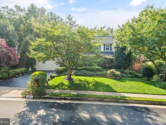 5th image of 6683 Stonebrook Dr