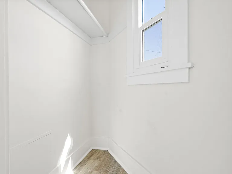 3767 Midvale Ave #3 — Photo 13