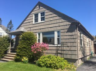 10 Payson Rd, Falmouth, ME 04105