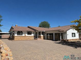1606 Kit Carson Dr, Gallup, NM 87301