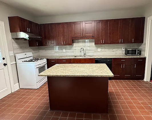 1049 Hemphill Ave NW — Photo 11