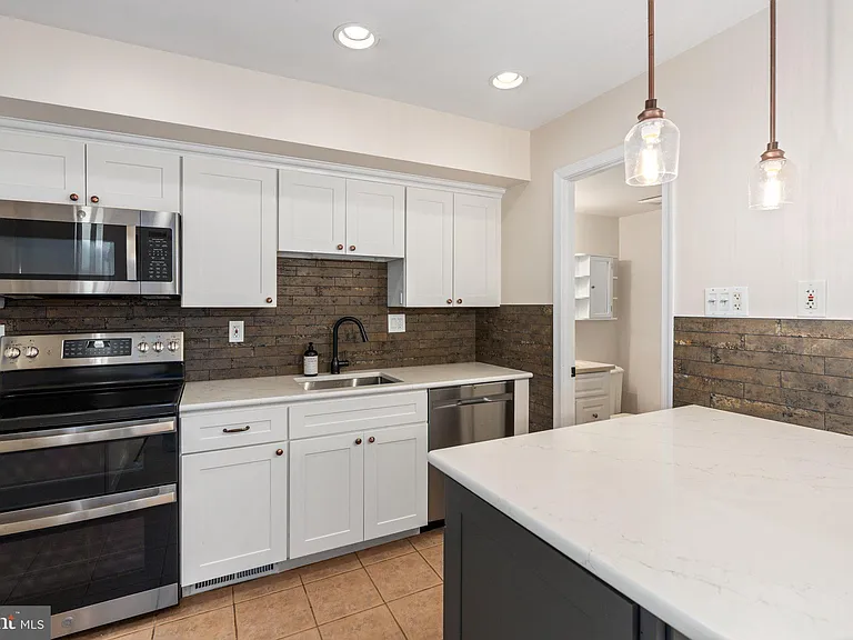 3491 Coventry Pl — Photo 14