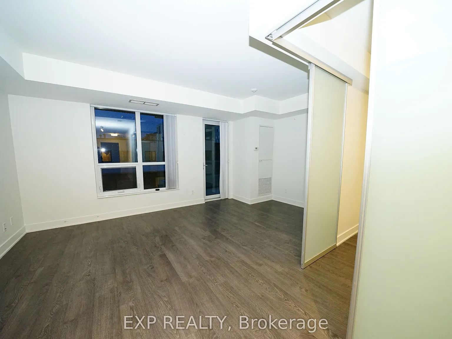 1 bed, $2,450 — Photo 3