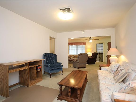 5th image of 2506 Droxford Dr