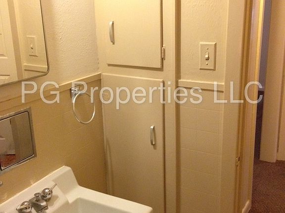 4th image of 5918 Willard Ave
