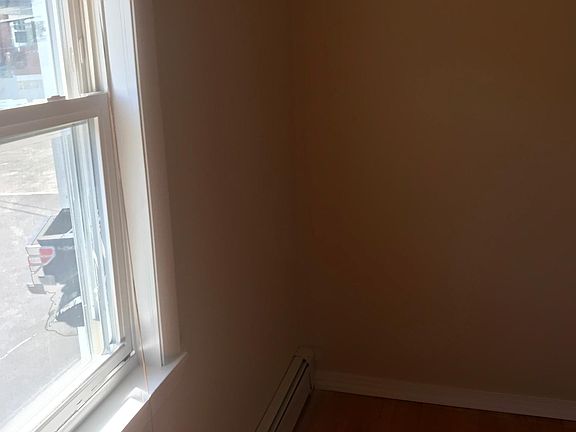 5th image of 5 Emmalon Ave Floor 1