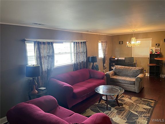 5th image of 31 Southmont Dr