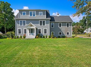 1080 S Pine Creek Rd, Fairfield, CT 06824