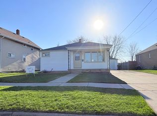 855 Appleton St, Menasha, WI 54952