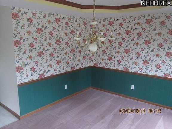 4th image of 1654 Carriage Hill Dr