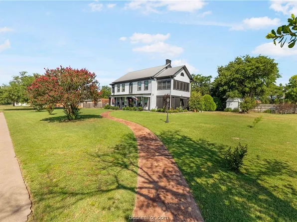 507 E Barton St, Calvert, TX 77837