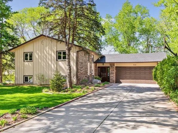 928 Ivanhoe Dr, Northfield, MN 55057