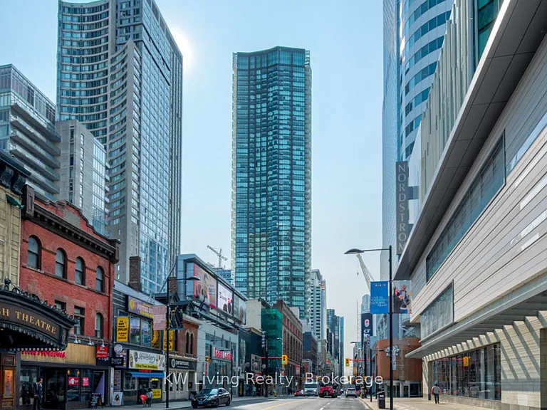 197 Yonge St #2102 — Photo 14