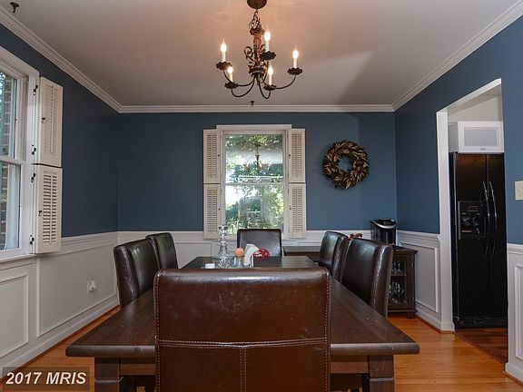 Dining Room w/wood floors
