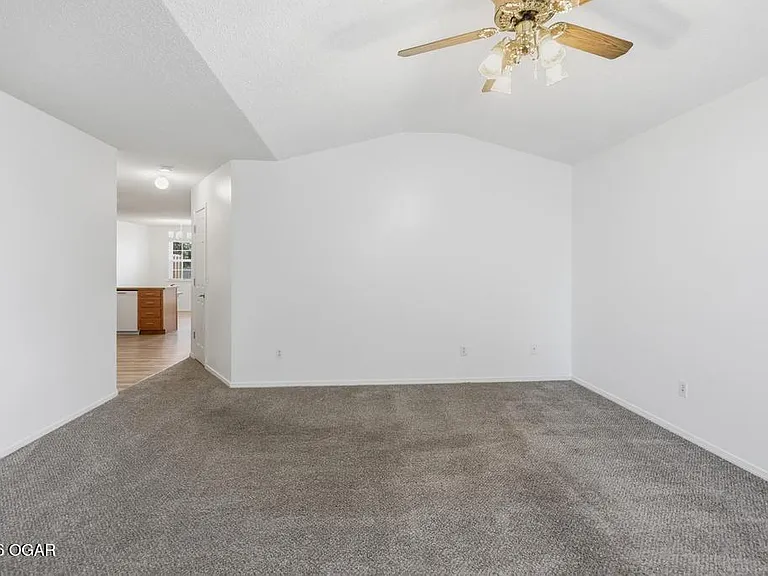 1719 Redbird Dr #A — Photo 2