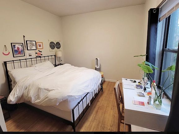 3rd image of 3646 N Fremont St #2D