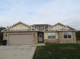 110 Brush Creek Pkwy, Saint Robert, MO 65584