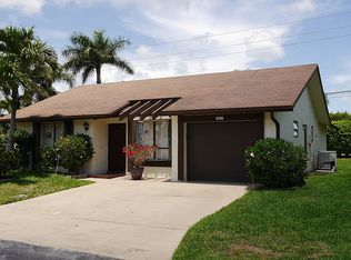 6109 Olivewood Cir, Greenacres, FL 33463