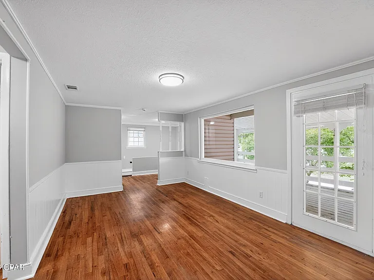 14108 Pelican St — Photo 17
