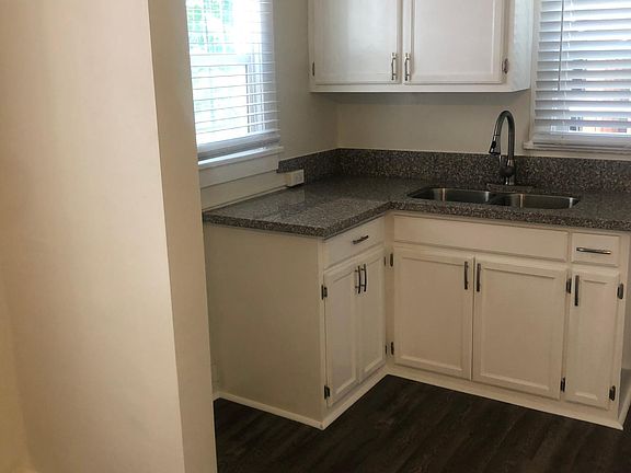5th image of 2845 San Marino St #5