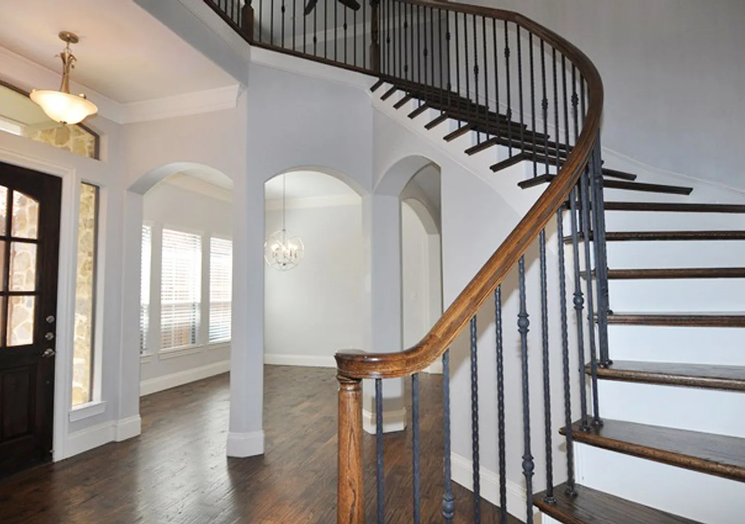 View Now/Coming Soon! Luxury M Streets Townhome Near Smu & Highland Park With Designer Finishes! — Photo 2