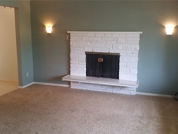 2nd image of 22303 Emmett Ln S